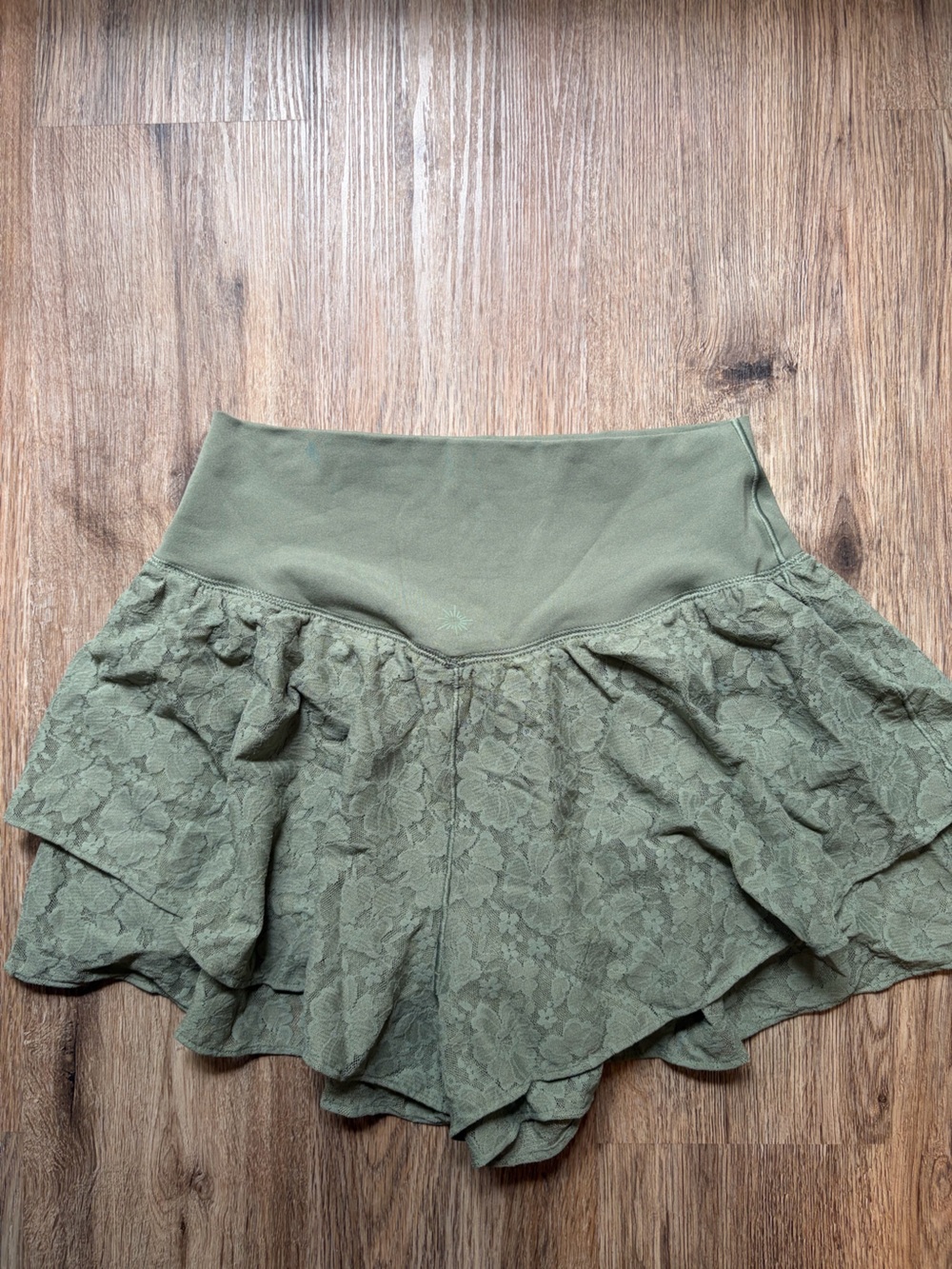 Offline by Aerie Olive Green Lace Ruffle Flowy Shorts w/ built in spandex - Picture 4 of 5